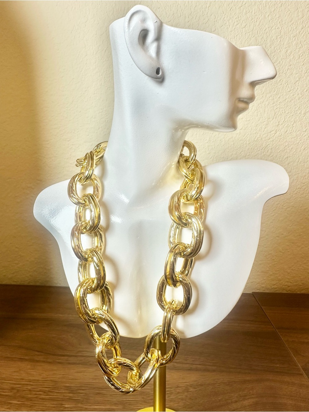 19” Fashion Jewelry Chunky Gold Link Chain Statement Necklace